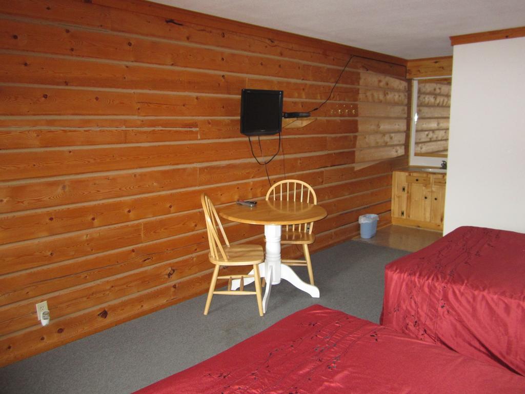 Spirit Lake Lodge Whitehorse Ruang foto