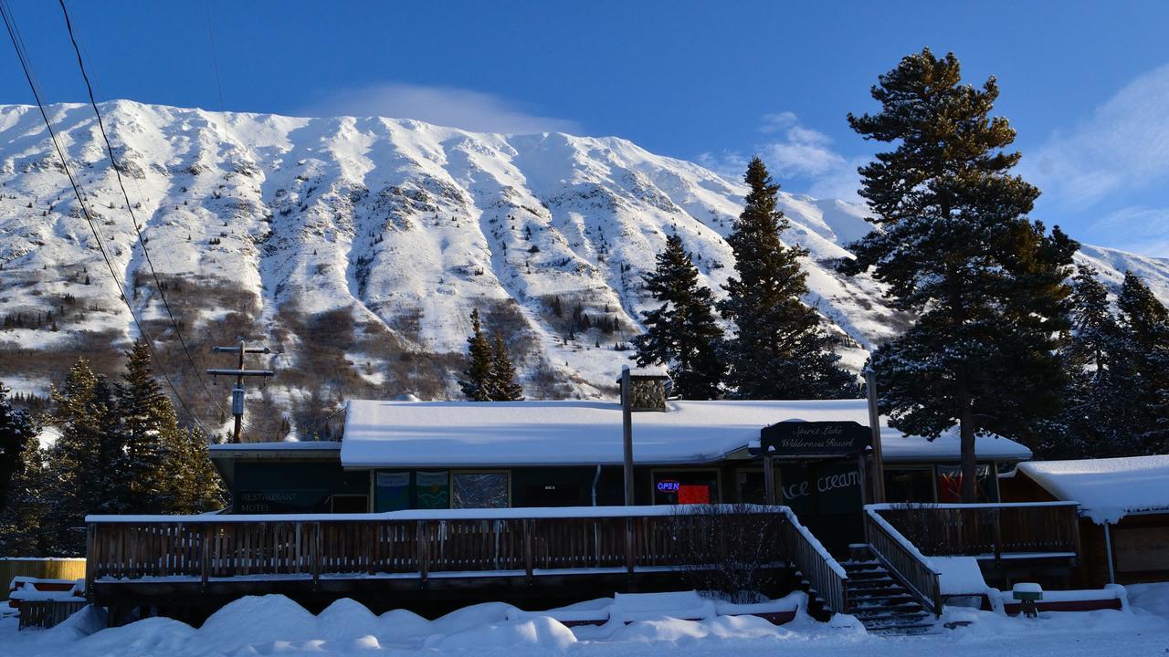 Spirit Lake Lodge Whitehorse Bagian luar foto