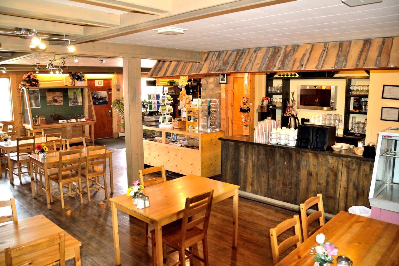 Spirit Lake Lodge Whitehorse Bagian luar foto
