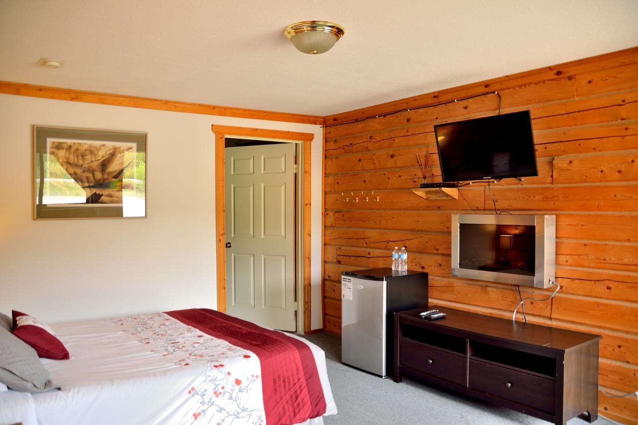 Spirit Lake Lodge Whitehorse Bagian luar foto